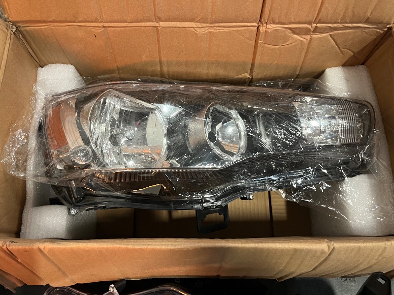 Photo 1 of Halogen Headlight Assembly Pair for 2010-2013 Mitsubishi Outlander, Left & Right Set for ES/SE/GT/LS/XLS Models, Direct Fit Replacement (Bulbs Not Included)
