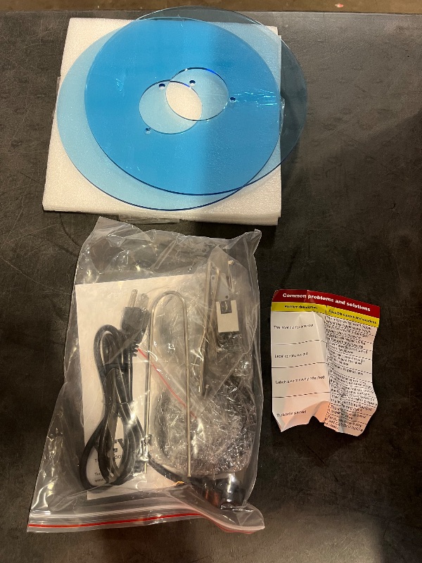 Photo 1 of Semi-Automatic Round Bottle Labeling Machine, 20–50 pcs/min, Fits ?0.6–4.7 in Cylindrical Bottles, Adjustable Stainless Steel Label Applicator with Pressure Bar for Small and Medium Businesses
