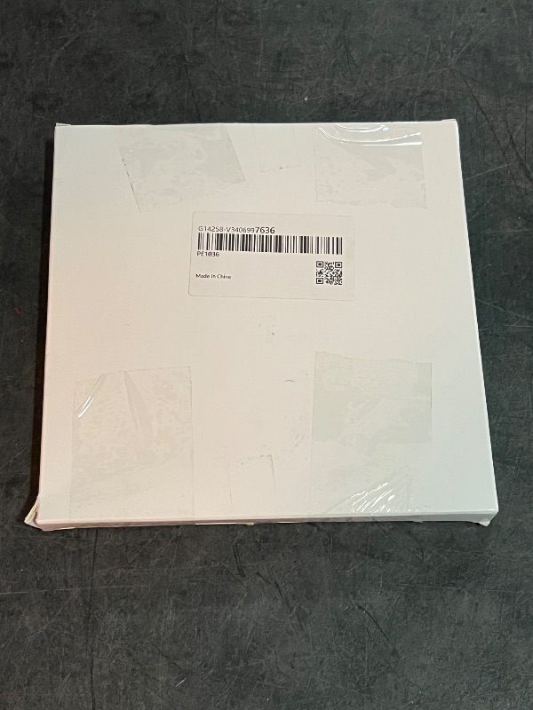 Photo 1 of Hippie Button Pins Retro Buttons Pins 60's Party Hippie Costume Accessory