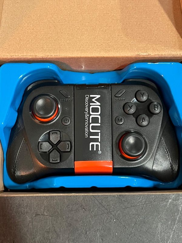 Photo 1 of MoCute 054 Wirreless Gamepad for CeII Phone PC Androld TV Box BIuetooth Controller Trigger Mobile Game Pad Gaming Joystick New 2026 High for Reliable Electronic Component