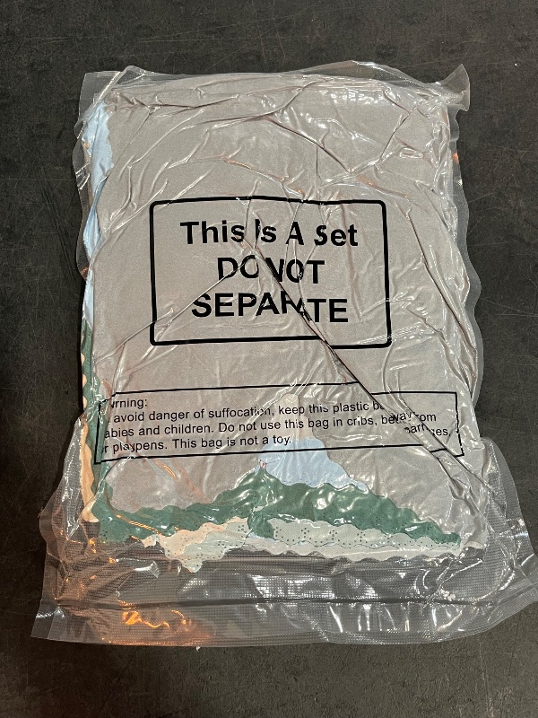 Photo 1 of 5 Pcs Waterproof Guinea Pig Blankets Washable Small Animal Pee Pad Pet Blanket Sleep Bedding Mats Absorbent Guinea Pig Cage Liner Reusable Pet Sleep Pad Cover(Soft Color,18" X 24")