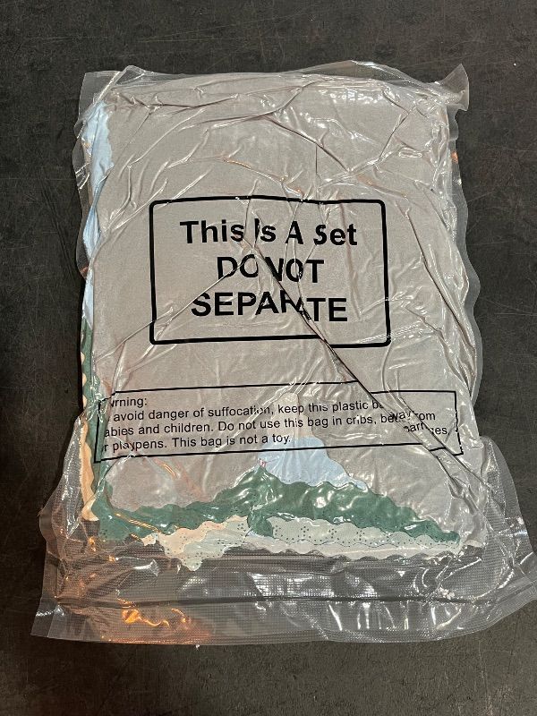 Photo 1 of 5 Pcs Waterproof Guinea Pig Blankets Washable Small Animal Pee Pad Pet Blanket Sleep Bedding Mats Absorbent Guinea Pig Cage Liner Reusable Pet Sleep Pad Cover(Soft Color,18" X 24")
