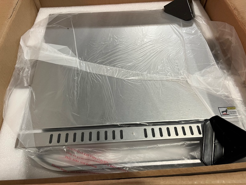 Photo 1 of VEVOR Commercial Convection Oven, 21L/19Qt, Quarter-Size Conventional Oven Countertop, 1440W 3-Tier Toaster w/Front Glass Door, Electric Baking Oven w/Trays Wire Racks Clip Gloves, 120V
