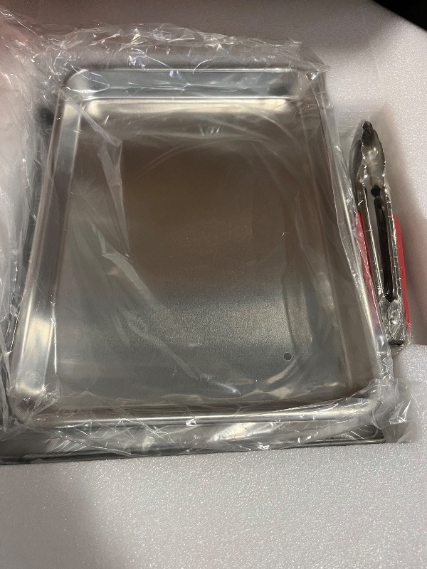 Photo 1 of VEVOR Commercial Convection Oven, 21L/19Qt, Quarter-Size Conventional Oven Countertop, 1440W 3-Tier Toaster w/Front Glass Door, Electric Baking Oven w/Trays Wire Racks Clip Gloves, 120V
