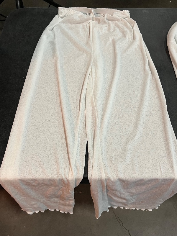 Photo 1 of (S) Womens Lounge Set - White