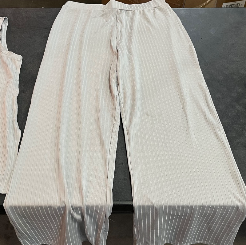 Photo 1 of (L) Light Grey Ribbed Two Piece Matching Set Sleeveless Top with Wide Leg Pants 