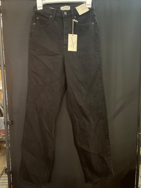 Photo 1 of Size 0 Women's High-Rise Straight Ankle Jeans - Universal Thread Black 0
