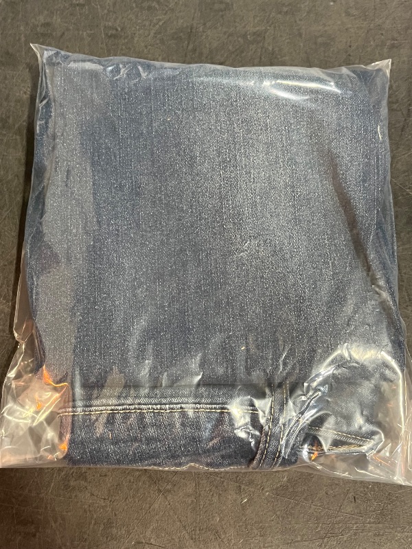 Photo 1 of (XS) Women's Stretchy 5 Pocket Skinny Mid Rise Capri Ripped Denim Jeans