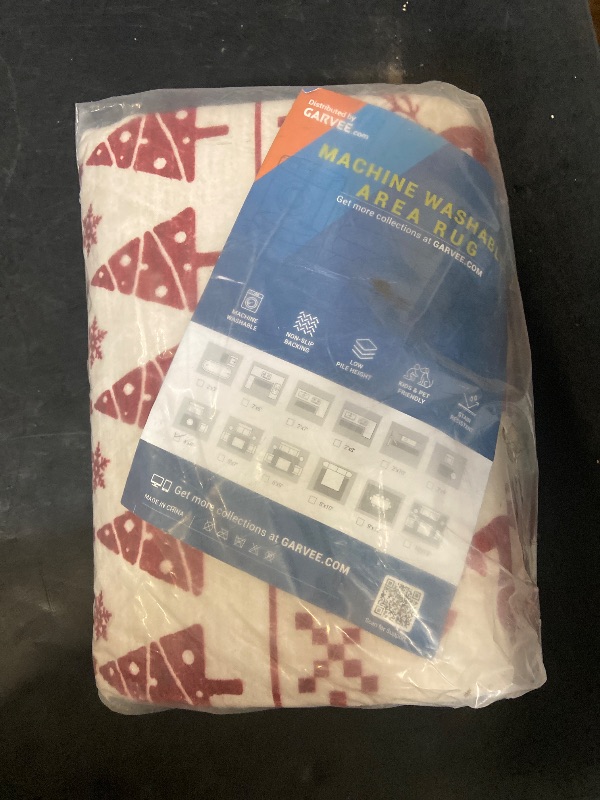 Photo 1 of Christmas Area Rug 4x6 Washable Snowflake Carpet Non Slip Holiday Decorative