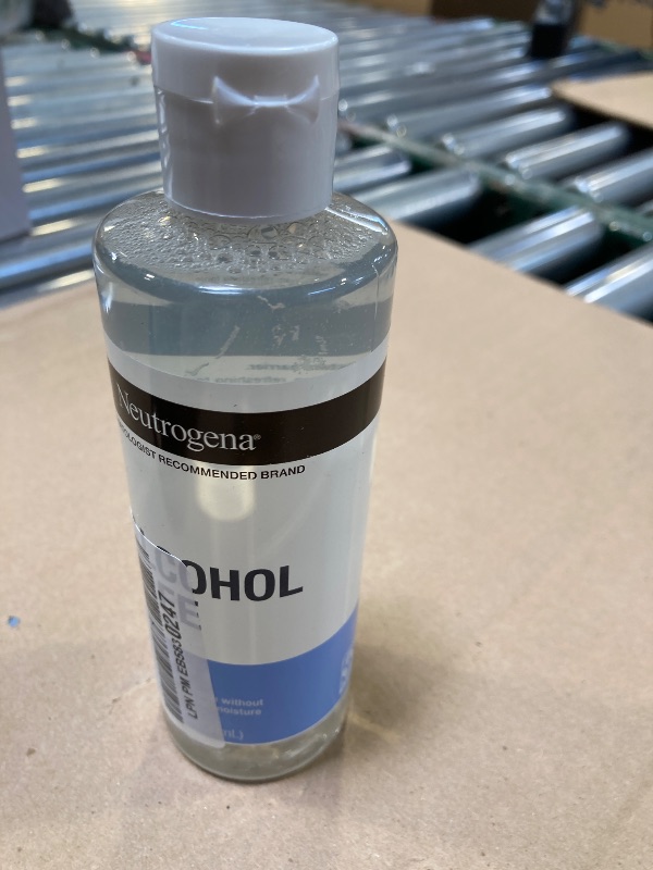 Photo 1 of Neutrogena Alcohol-Free Gentle Daily Fragrance-Free Face Toner to Tone & Refresh Skin, Toner Gently Removes Impurities & Reconditions Skin, Hypoallergenic, 8 fl. oz