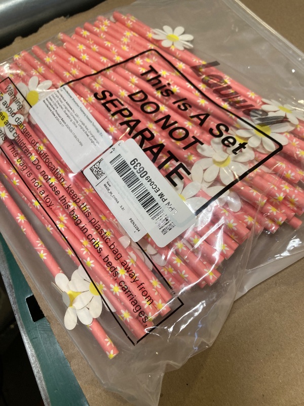 Photo 1 of Lauwell 60 Pcs Daisy Paper Straws Party Decorations Disposable Two Groovy Flower Floral Pink for Kids Girls Birthday Supplies Little Cutie Baby Shower Wedding Decor