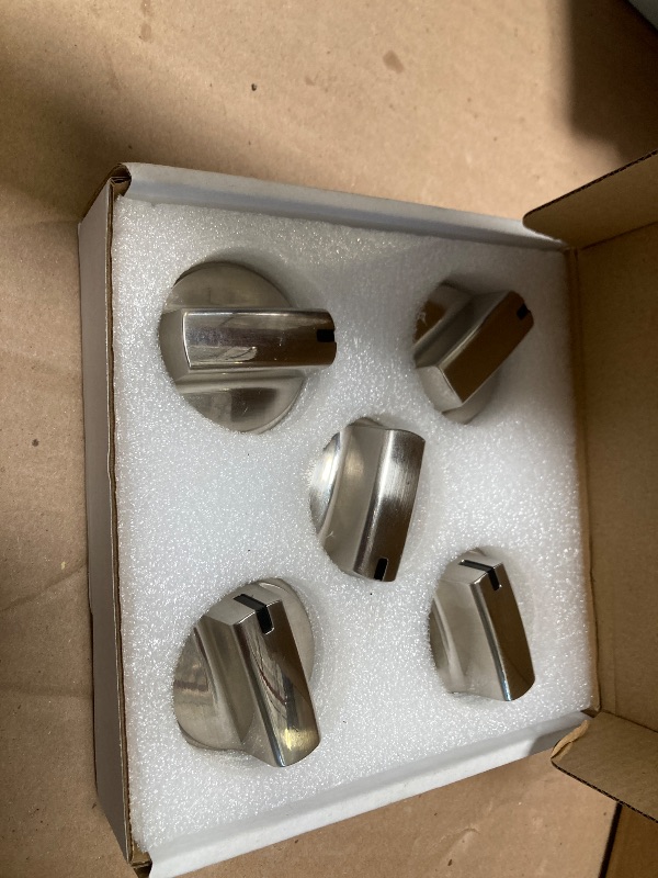 Photo 1 of AMI PARTS Fits for GE Stove Knobs Replacement WB03X24818 Compatible with Ge Gas Range Stove Knobs - (Not Universal) Replace 4363588 AP5989029 PS11729081 EAP11729081 5-Pack B09Y8MTWZ2