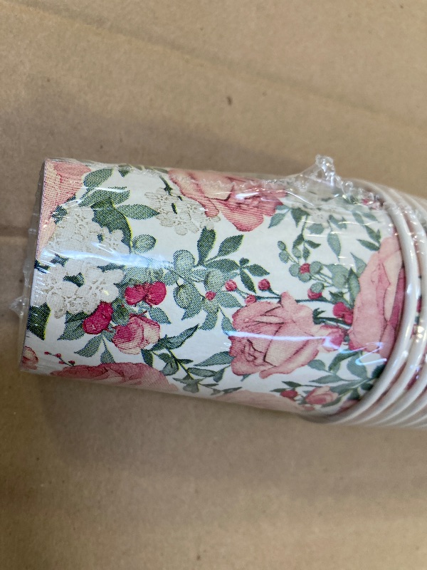Photo 1 of Disposable Cups 