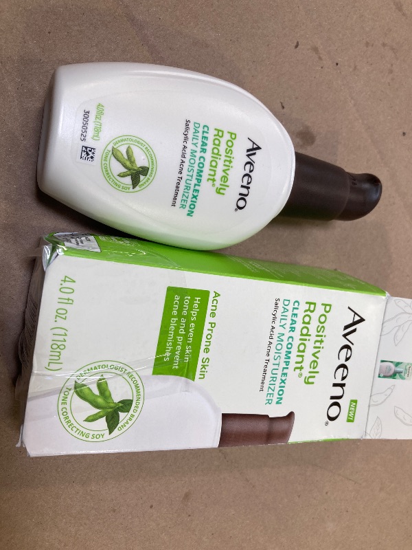 Photo 1 of Aveeno Positively Radiant Clear Complexion Face Moisturizer, Acne Facial Moisturizer with Soy and Salicylic Acid for Oily Skin, Hypoallergenic Formula, Paraben-Free, Non-Comedogenic, Pump, 4 FL OZ
