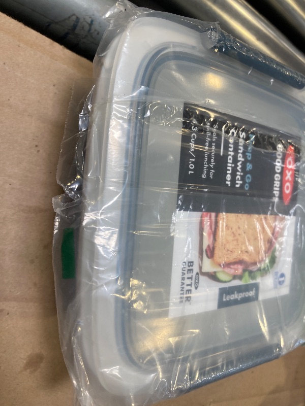 Photo 1 of OXO Good Grips Prep & Go 4.3 Cups/1.02 L Sandwich Container | Leakproof Food Storage | Ideal for sandwiches and leftovers | BPA Free | Microwave and Dishwasher Safe | Freezer Safe | Stain Resistant