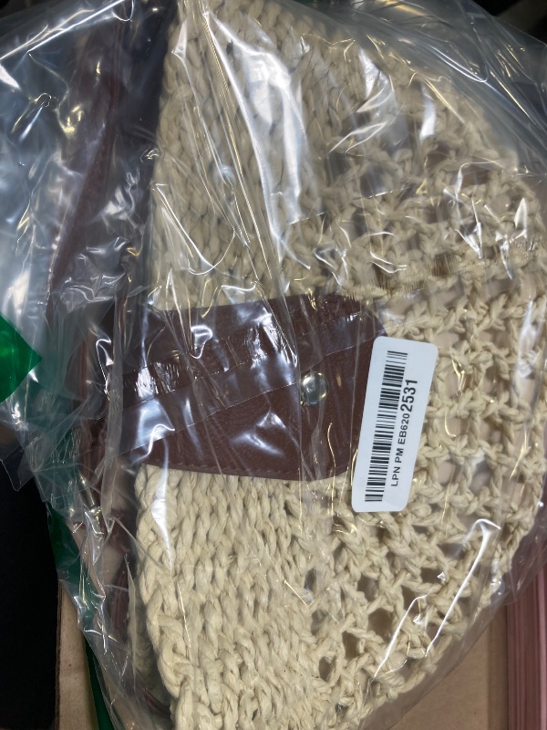 Photo 1 of XquiziFit Straw Bag Beach Purse Summer Purses for Women Vacation Handbags Woven Crossbody Bags Beige