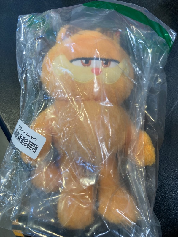 Photo 1 of Classic Garfield 8" Plush | Charming Character Detail | Soft and Huggable | Great Gift Or Addition to Your Collection | Garfield Movie | Ages 3+