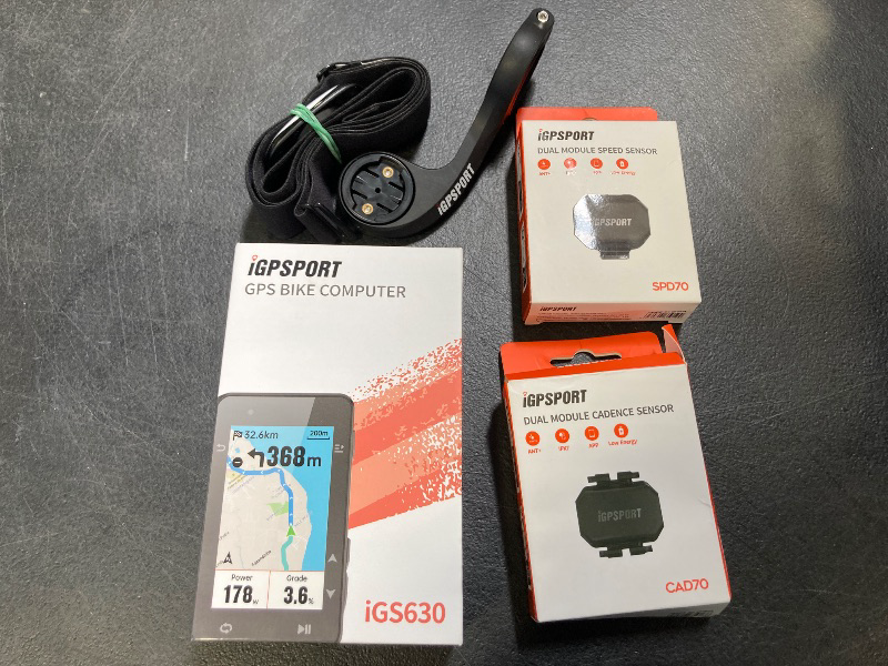 Photo 2 of iGPSPORT BSC100S GPS Bike Computer Wireless, 2.6'' LCD Display 40H Rechargeable Waterproof Cycling Computer Bluetooth ANT+