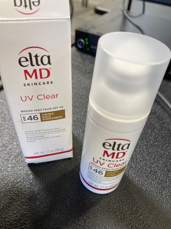Photo 1 of EltaMD UV Clear Tinted Sunscreen for Face, SPF 46 with Zinc Oxide, Oil-Free, Dermatologist Recommended, For Acne-Prone Sensitive Skin, 1.7 oz