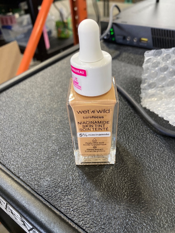 Photo 1 of wet n wild Bare Focus Skin Tint, 5% Niacinamide Enriched, Buildable Sheer Lightweight Coverage, Natural Radiant Finish, Hyaluronic & Vitamin Hydration Boost, Cruelty-Free & Vegan - Medium Beige