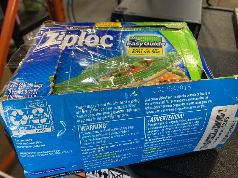 Photo 1 of Ziploc Sandwich and Snack Bags with EasyGuide Texture, Plastic Storage Bags with Grip 'n Seal Technology, 280 Bags Total