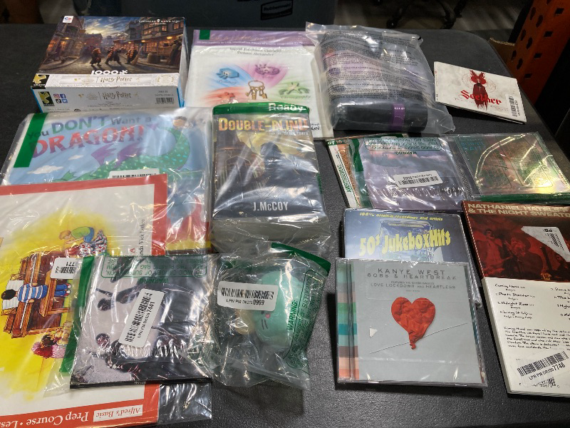 Photo 1 of BAG LOT. MISC. ITEMS 
---FINAL SALE / NO RETURNS ---