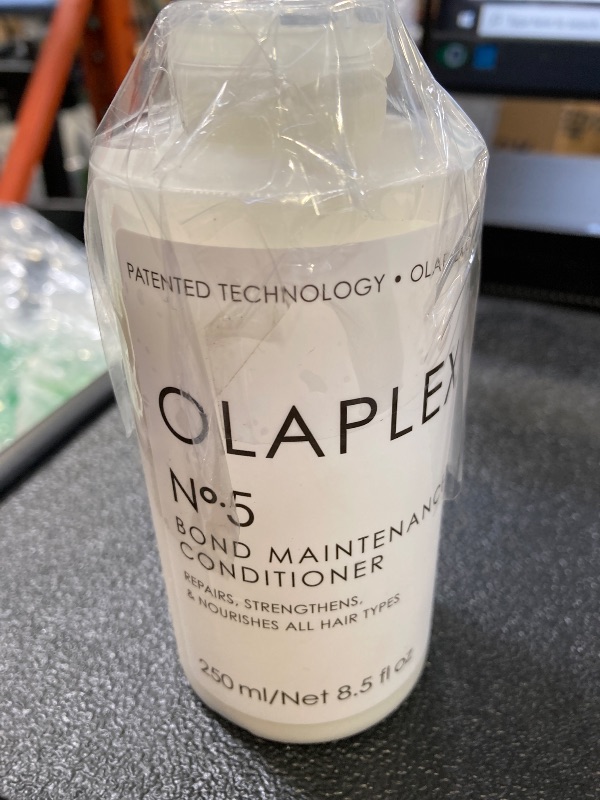 Photo 1 of Olaplex No. 5 Bond Maintenance Conditioner, Repairs, Strengthens, & Nourishes All Hair Types, Leaving Hair Feeling Soft & Adds Shine, 8.5 fl oz"