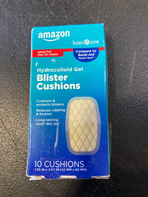 Photo 1 of Amazon Basic Care Extreme Hydrocolloid Gel Blister Cushion Bandages for Heels, 2X Faster Healing, Protection & Pain Relief against Burns, Rubbing & Friction, 10 Count (1.65 in x 2.67 inches)