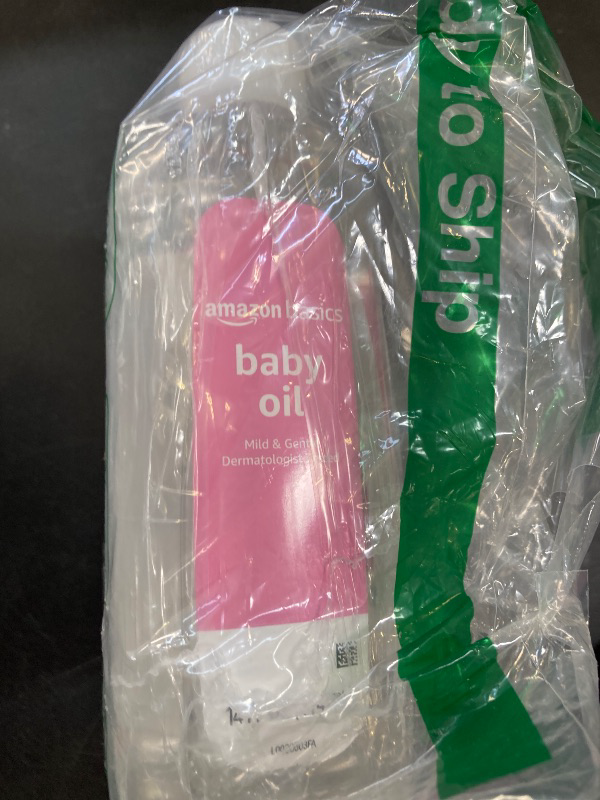 Photo 1 of Amazon Basics Baby Oil, Mild & Gentle, Dermatologist Tested, 14 Fl Oz (Pack of 4) (Previously Solimo)