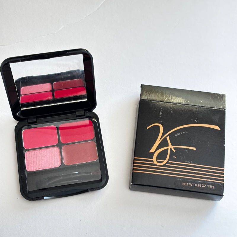 Photo 1 of Victoria Jackson Pink Lip Compact Palette with Brush 