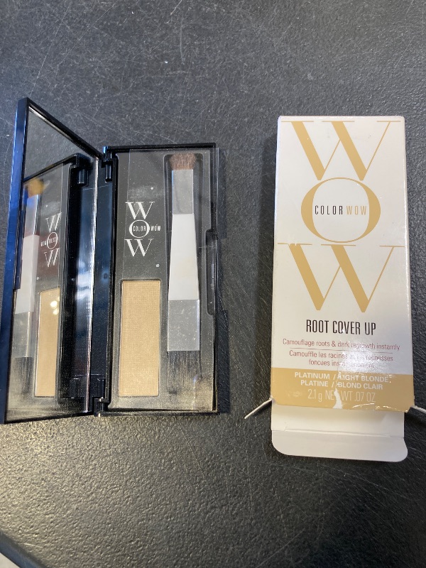 Photo 1 of COLOR WOW Root Cover Up – Instant Grey Coverage and Highlight Touch-Up | Water and Sweat Resistant | No mess Award-Winning Formula