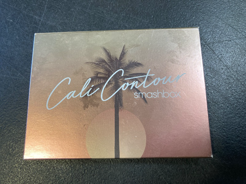 Photo 1 of Smashbox The Cali Contour Palette | Versatile Blendable Highlighter + Bronzer Kit, Light to Medium