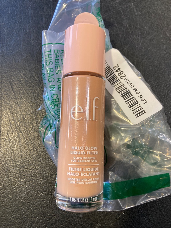 Photo 1 of e.l.f. Halo Glow Liquid Filter, Complexion Booster For A Glowing, Soft-Focus Look, Infused With Hyaluronic Acid, Vegan & Cruelty-Free, 3 Light/Medium