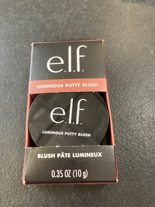 Photo 1 of e.l.f. Luminous Putty Blush, Putty-to-Powder, Buildable Blush With A Subtle Shimmer Finish, Highly Pigmented & Creamy, Vegan & Cruelty-Free, Maui