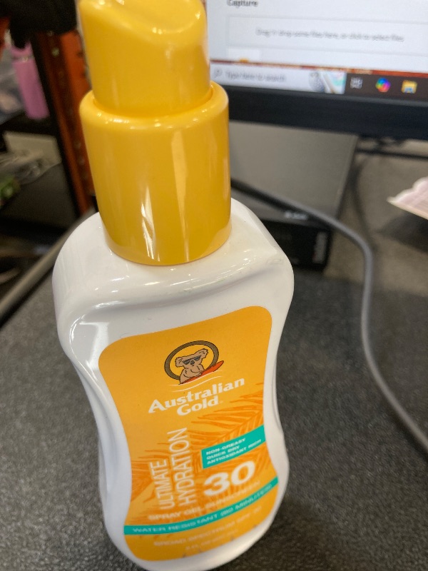 Photo 1 of Australian Gold Spray Gel Sunscreen Moisturize Hydrate Skin, Broad Spectrum, Water Resistant, NonGreasyc, Oxybenzone Free, Cruelty Free, SPF 30, Coconut, 8 Ounce (A70892)