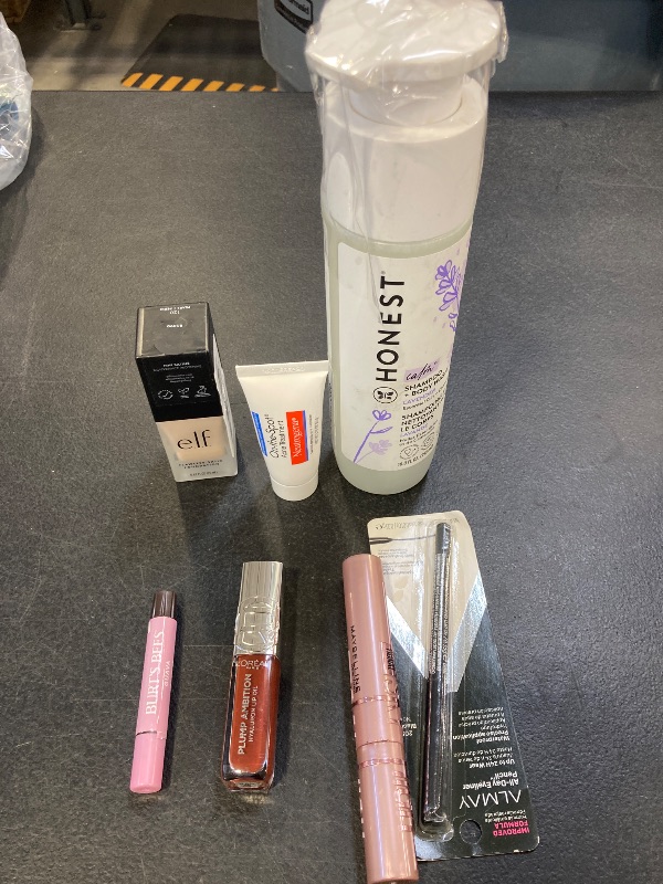 Photo 1 of Cutie! Beauty Bundle!
----Final Sale / No Returns ----
