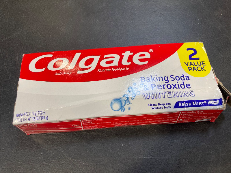 Photo 1 of Colgate Baking Soda & Peroxide Toothpaste - Whitens Teeth, Fights Cavities & Removes Stains, Brisk Mint, 6 Ounce (Pack of 2)