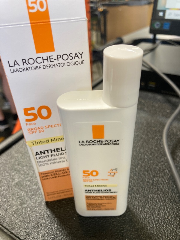 Photo 1 of La Roche-Posay Anthelios Tinted Sunscreen SPF 40+, Broad Spectrum SPF + Antioxidants, Titanium Dioxide & Zinc Oxide Sunscreen, 4 Flexible Shades With No White Cast, Oil Free & Oxybenzone Free