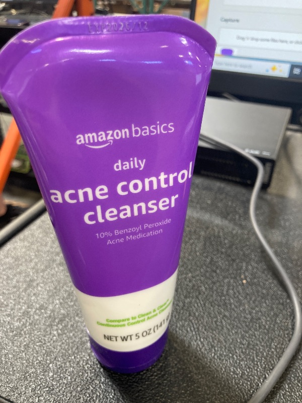Photo 1 of Amazon Basics Acne Cleanser Face Wash - Daily Control, Maximum Strength 10% Benzoyl Peroxide, 5 Ounce