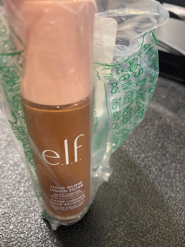 Photo 1 of e.l.f. Halo Glow Liquid Filter, Complexion Booster For A Glowing, Soft-Focus Look, Infused With Hyaluronic Acid, Vegan & Cruelty-Free, 6 Tan/Deep