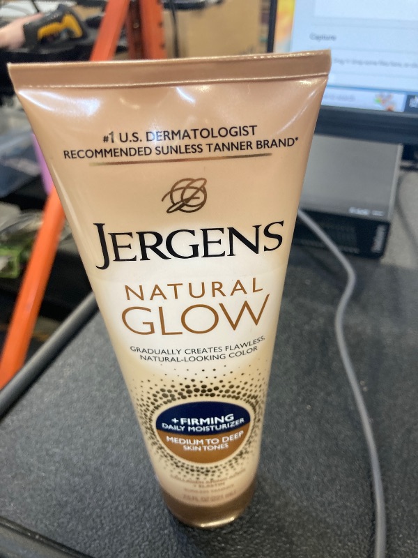 Photo 1 of Jergens Natural Glow + Firming Daily Moisturizer Medium to Tan Skin Tones 7.5oz