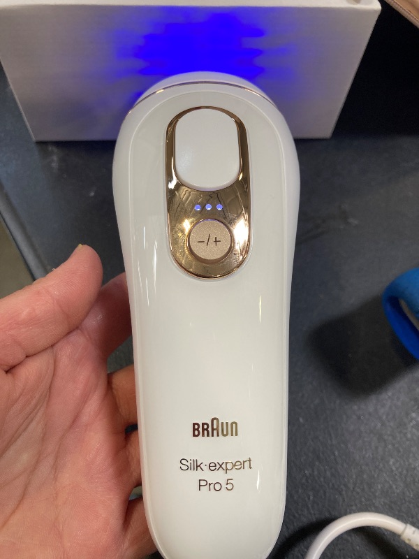 Photo 1 of Braun IPL at Home Laser Hair Removal for Women and Men, Silk Expert Pro 5 PL5137 with Venus Swirl Razor, Long-Lasting Reduction in Hair Regrowth for Body & Face, Corded, PL5137