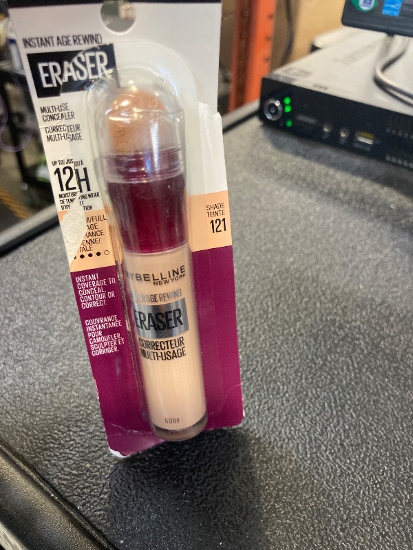Photo 1 of Maybelline Instant Age Rewind Eraser Dark Circles Treatment Multi-Use Concealer, 121, 1 Count (Packaging May Vary)
