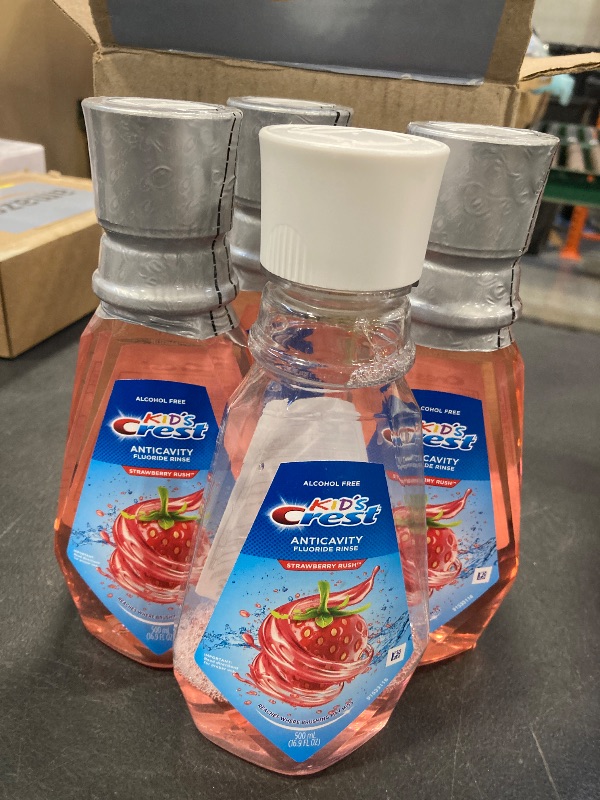 Photo 1 of Crest Kid's Anti Cavity Fluoride Mouthwash, Alcohol Free, Strawberry Rush, 500 mL (16.9 fl oz), Pack of 4