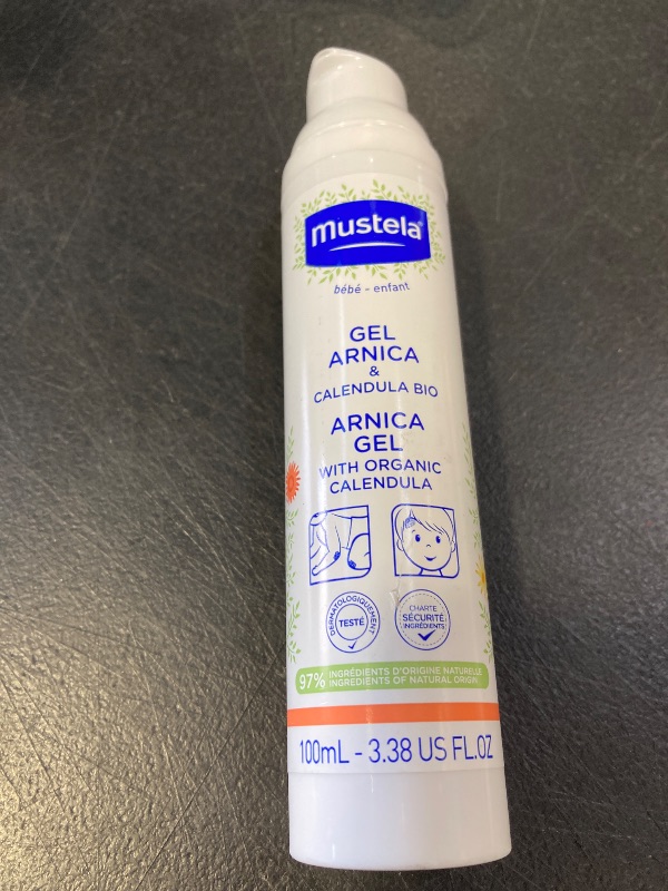 Photo 1 of Mustela Baby Arnica Gel with Calendula - Soothing Gel for Boo Boos - Fragrance-Free, Alcohol-Free & Vegan - 3.38 fl. oz, White