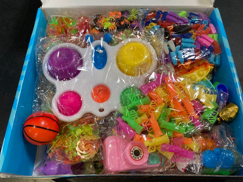 Photo 1 of 1000Pcs Party Favors for Kids, Fidget Toys Bulk, Birthday Gift Toys, Fidgets Stocking Stuffers, Treasure Box Birthday Party, Goodie Bag Stuffers, Carnival Prizes, Pinata Stuffers, Classroom Prizes