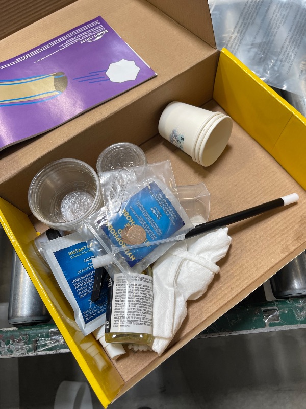 Photo 1 of NATIONAL GEOGRAPHIC Science Magic Kit – Science Kit for Kids with 100+ Unique Experiments and Magic Tricks, Chemistry Set and STEM Project, A Great Gift for Boys and Girls (Amazon Exclusive)