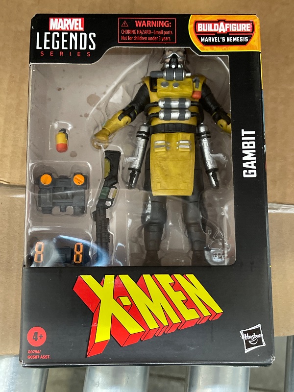 Photo 1 of Marvel Legends Series Gambit, X-Men Comics Collectible 6-Inch Scale Action Figure