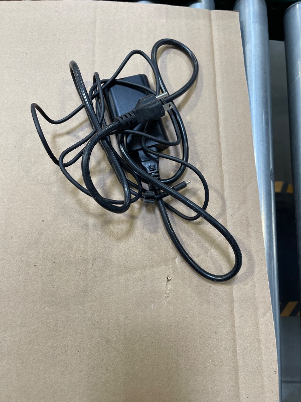 Photo 1 of RØDE RØDECaster Duo Compact All-in-One Audio Production Solution for Podcasting, Streaming, Music Production and Content Creation (White)