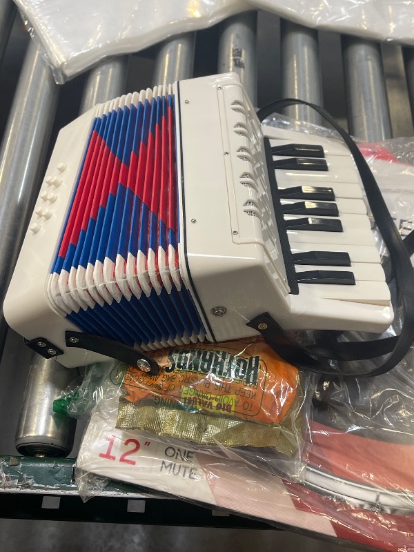 Photo 1 of Accordion, 17 Keys Piano Accordion for Kids 8 Bass with Straps for Beginners Student Educational Musical Instrument (White)